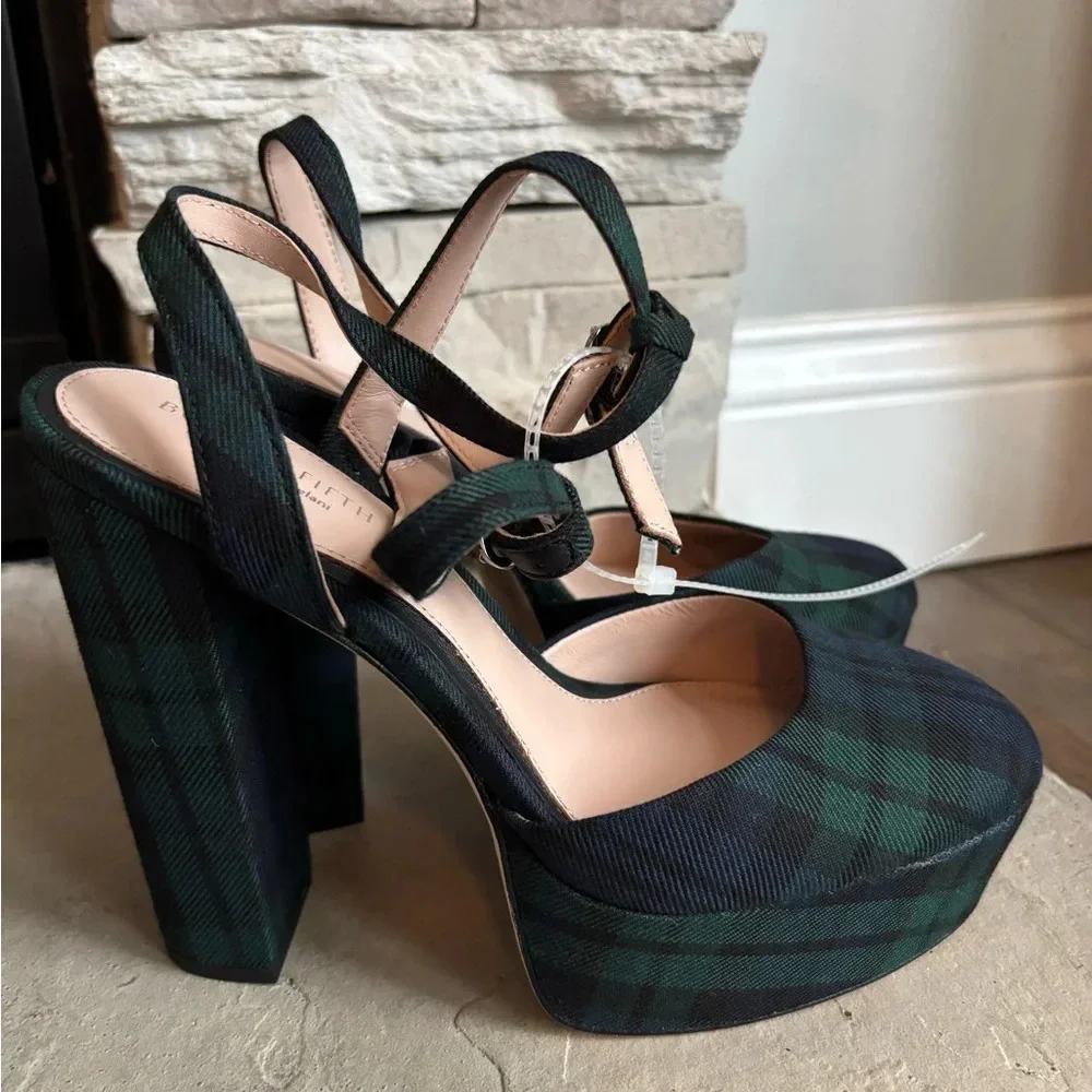 NWT Antonio Melani x Born on FifthTartan Plaid Closed Toe Platform heels, 6.5 - Picture 3 of 9